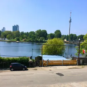 Ajo - Alte Donau Or Garden View Balcony - Self-check-in Апартаменты